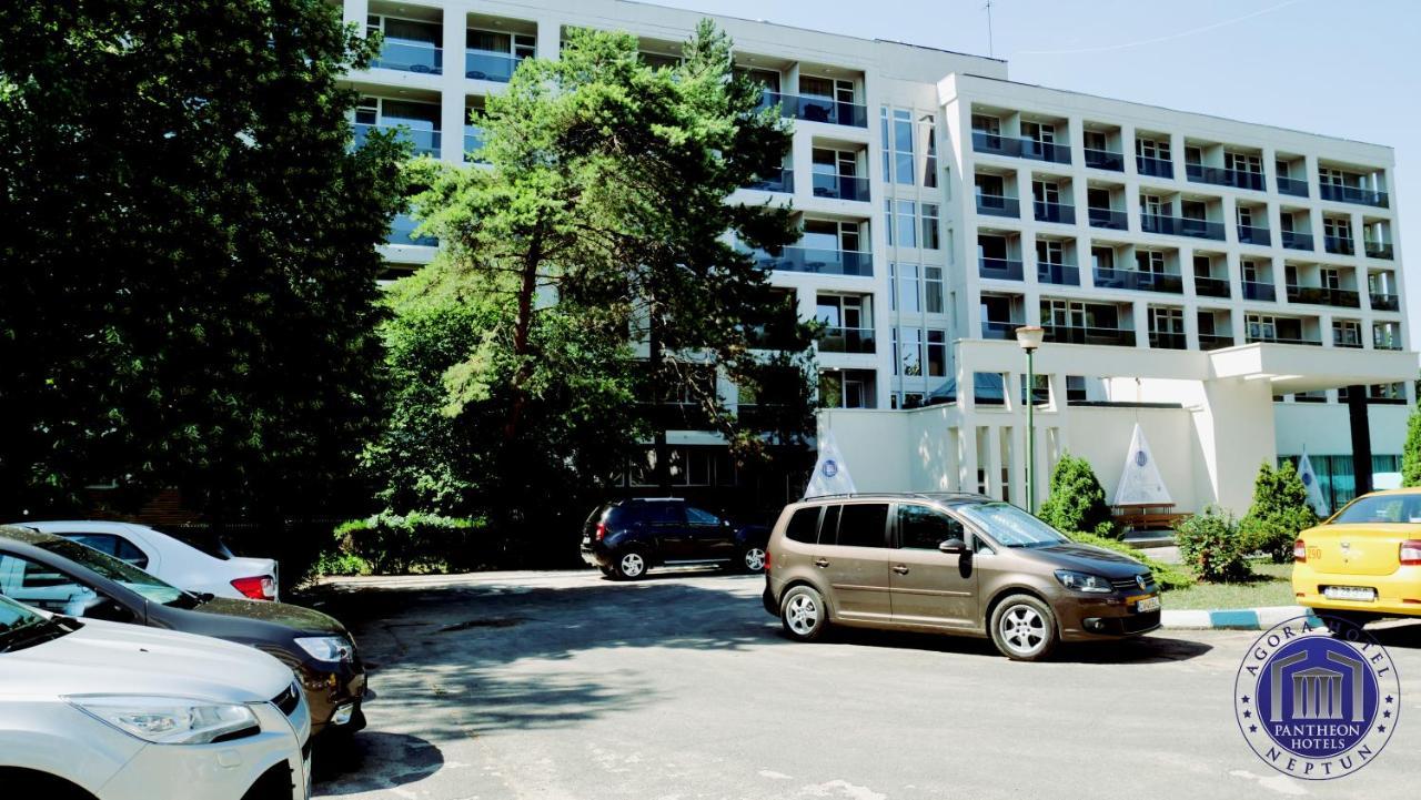 Hotel Agora เนพทุน ภายนอก รูปภาพ