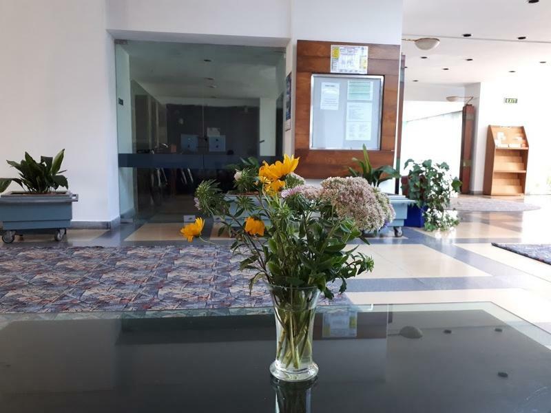 Hotel Agora เนพทุน ภายนอก รูปภาพ